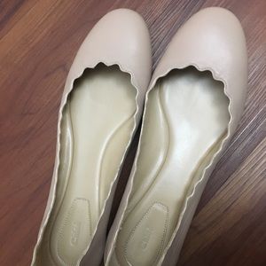 Chloe Lauren flat in size 38